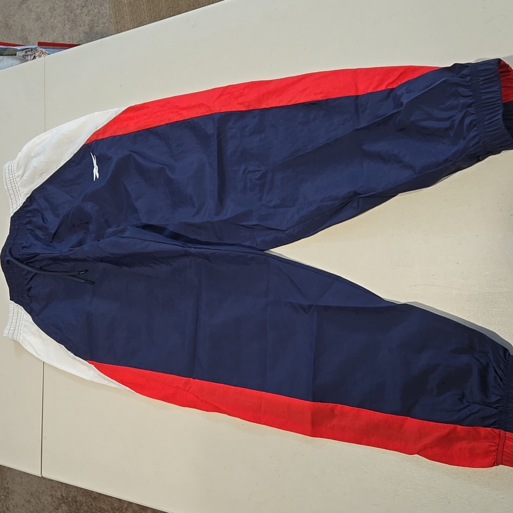 REEBOK BV woven training pants, size small, NWT